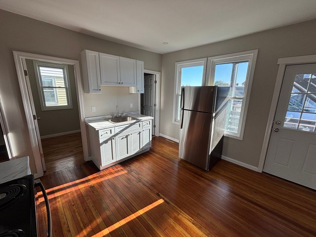 5 Margaret 1, Chicopee, MA 01020