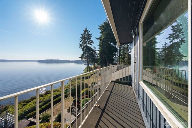 212 Tala Shore Drive, Port Ludlow, WA 98365