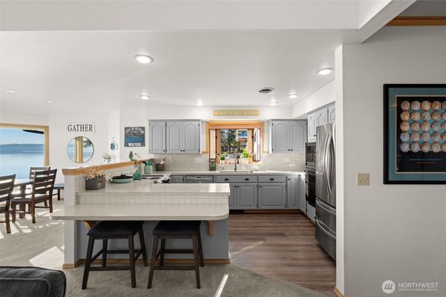 212 Tala Shore Drive, Port Ludlow, WA 98365