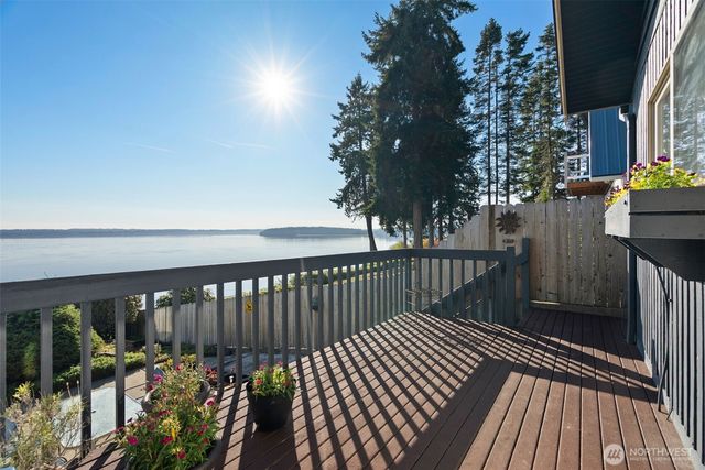 212 Tala Shore Drive, Port Ludlow, WA 98365