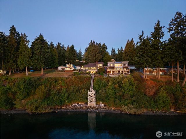 212 Tala Shore Drive, Port Ludlow, WA 98365