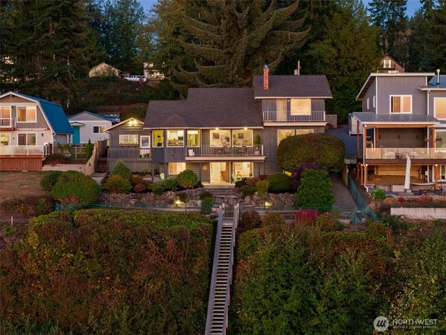 212 Tala Shore Drive, Port Ludlow, WA 98365