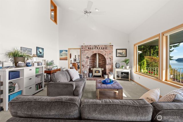 212 Tala Shore Drive, Port Ludlow, WA 98365