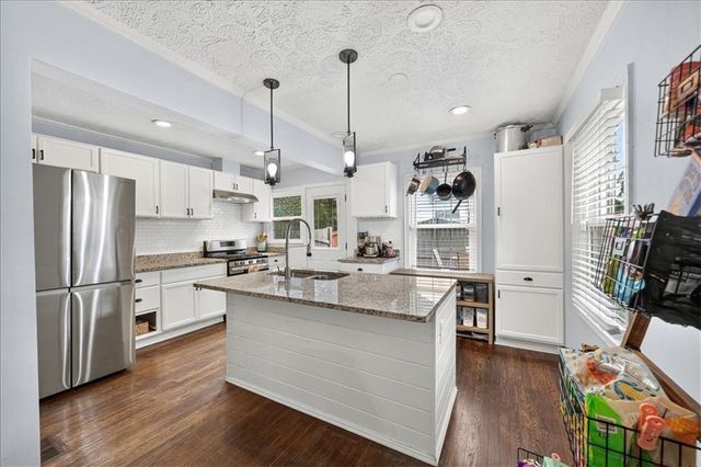 414 Alexander Circle SE, Marietta, GA 30060