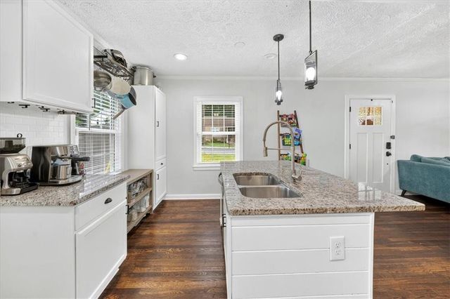 414 Alexander Circle SE, Marietta, GA 30060