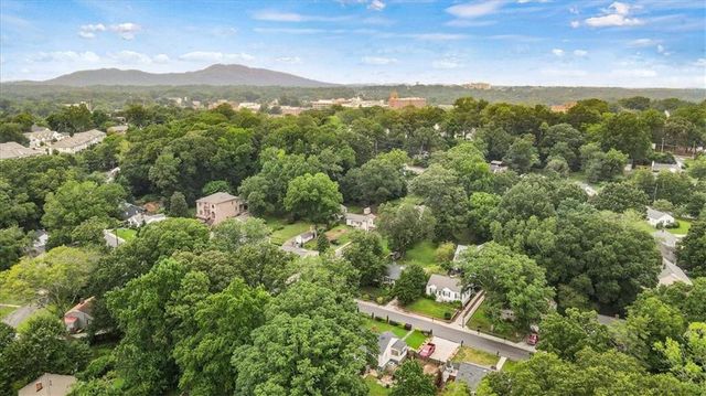 414 Alexander Circle SE, Marietta, GA 30060