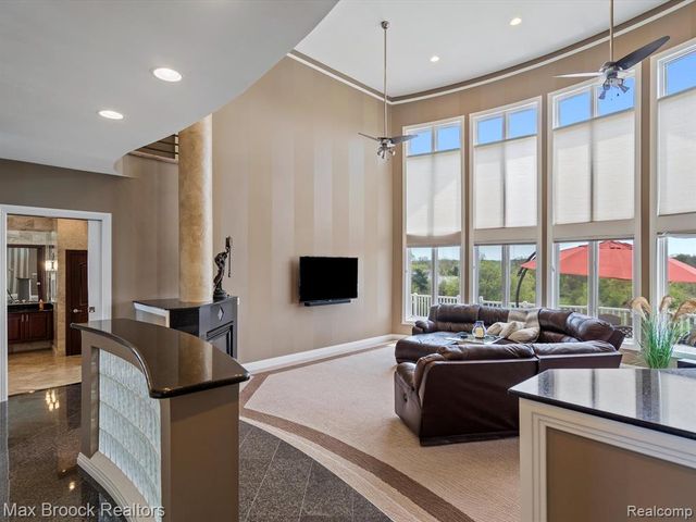 906 Yule Road, Leonard, MI 48367