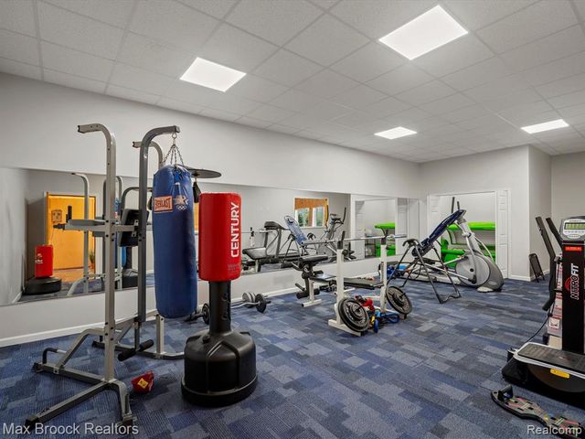 906 Yule Road, Leonard, MI 48367