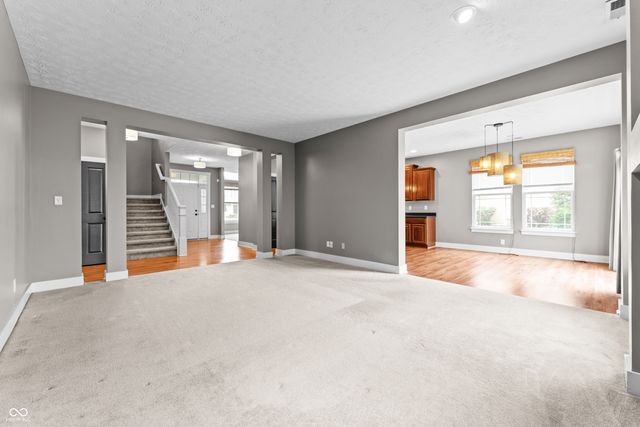 8506 New Heritage Drive, Indianapolis, IN 46239