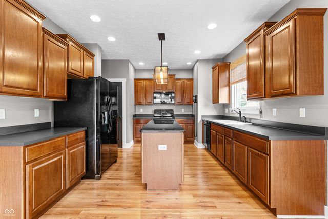 8506 New Heritage Drive, Indianapolis, IN 46239