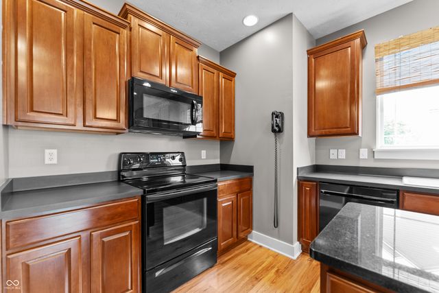 8506 New Heritage Drive, Indianapolis, IN 46239