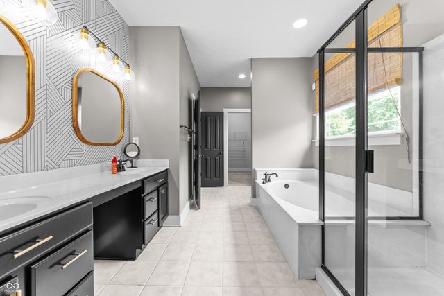 8506 New Heritage Drive, Indianapolis, IN 46239