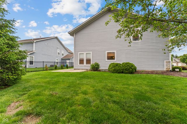 8506 New Heritage Drive, Indianapolis, IN 46239
