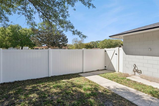 8200 FRAIM COURT, Orlando, FL 32825