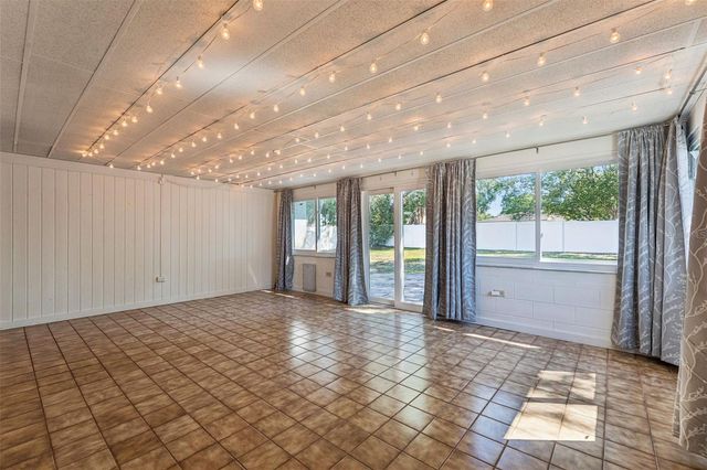 8200 FRAIM COURT, Orlando, FL 32825