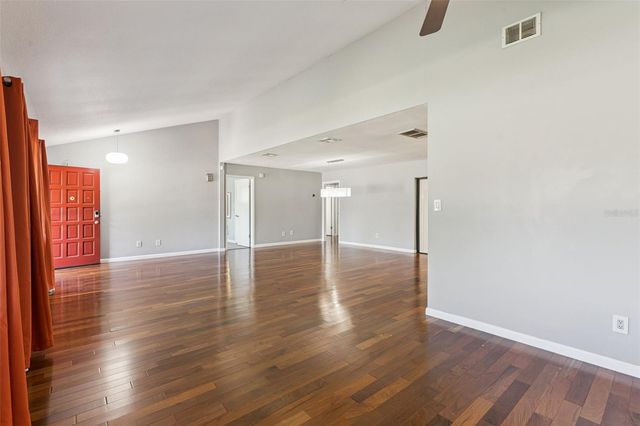 8200 FRAIM COURT, Orlando, FL 32825