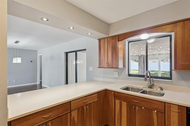 8200 FRAIM COURT, Orlando, FL 32825