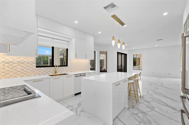 2241 SW 164th Avenue, Miramar, FL 33027