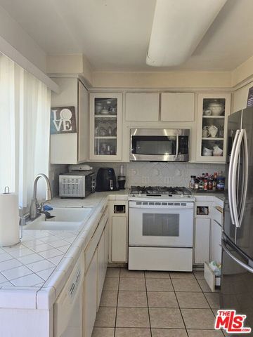 819 E 146th Street, Compton, CA 90220