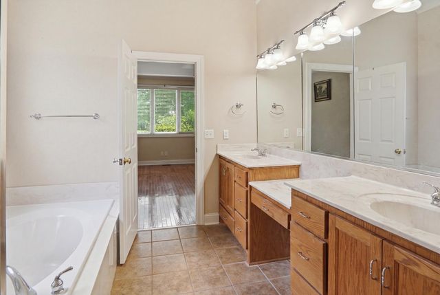 8737 Herons Walk, North Charleston, SC 29420