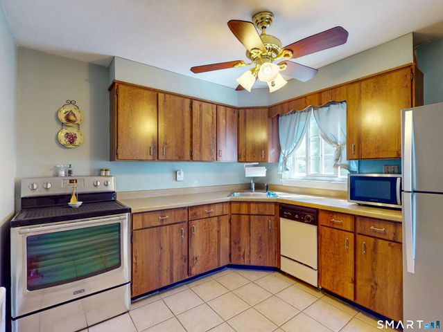 564 Willard Avenue, Newington, CT 06111