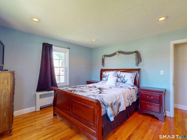 564 Willard Avenue, Newington, CT 06111