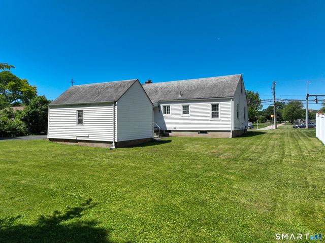 564 Willard Avenue, Newington, CT 06111