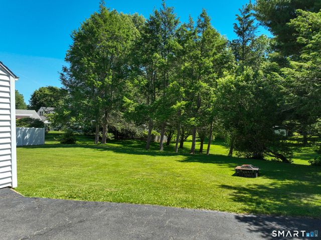 564 Willard Avenue, Newington, CT 06111