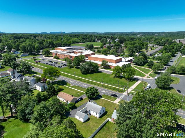 564 Willard Avenue, Newington, CT 06111