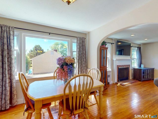 564 Willard Avenue, Newington, CT 06111
