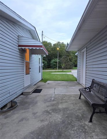 1370 S Graham Road, Flint Charter Township, MI 48532