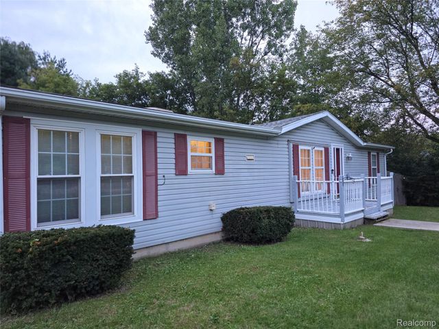1370 S Graham Road, Flint Charter Township, MI 48532