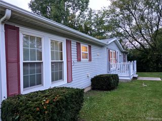 1370 S Graham Road, Flint Charter Township, MI 48532