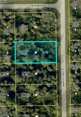 636 Naples Avenue S, Lehigh Acres, FL 33974