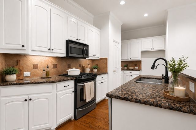 8813 Tudor Place, Dallas, TX 75228