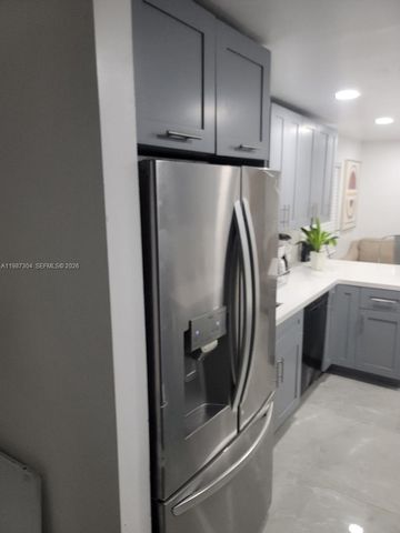 512 NW 96th St A, Miami, FL 33150