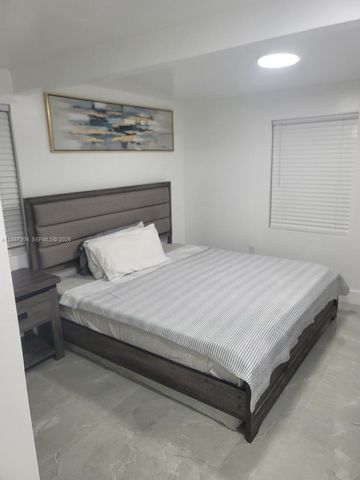 512 NW 96th St A, Miami, FL 33150