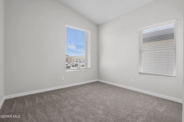 465 SANTIAGO MUNOS Street, Vinton, TX 79821