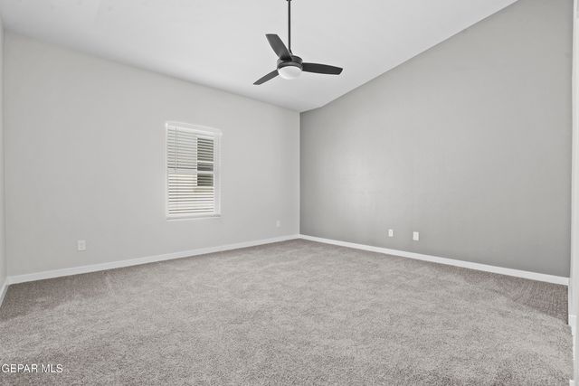 465 SANTIAGO MUNOS Street, Vinton, TX 79821