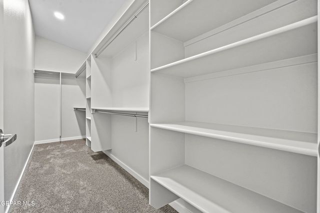 465 SANTIAGO MUNOS Street, Vinton, TX 79821