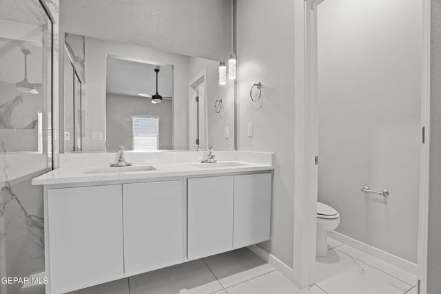 465 SANTIAGO MUNOS Street, Vinton, TX 79821