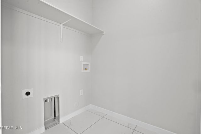 465 SANTIAGO MUNOS Street, Vinton, TX 79821