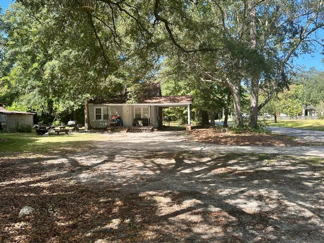 1420 N Highway 52 Drive, Moncks Corner, SC 29461
