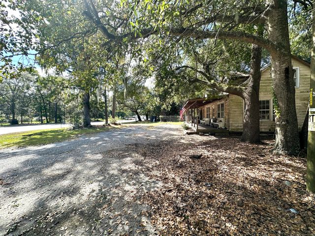 1420 N Highway 52 Drive, Moncks Corner, SC 29461