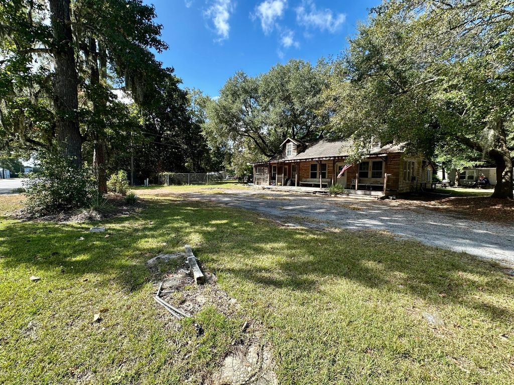 1420 N Highway 52 Drive, Moncks Corner, SC 29461