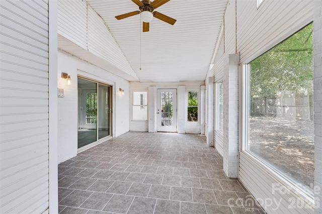 2537 Brentwood Circle, Lenoir, NC 28645