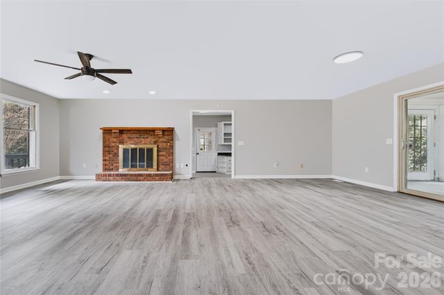 2537 Brentwood Circle, Lenoir, NC 28645