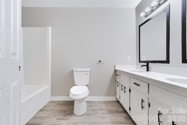 2537 Brentwood Circle, Lenoir, NC 28645