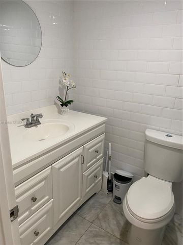 1965 S Ocean Dr 3H, Hallandale Beach, FL 33009