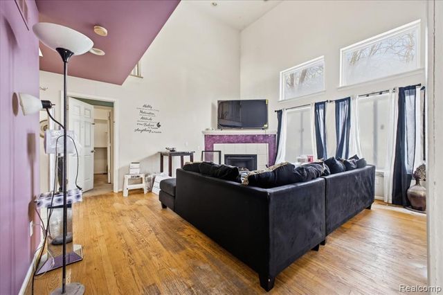 2803 Reflection Avenue, Waterford, MI 48328